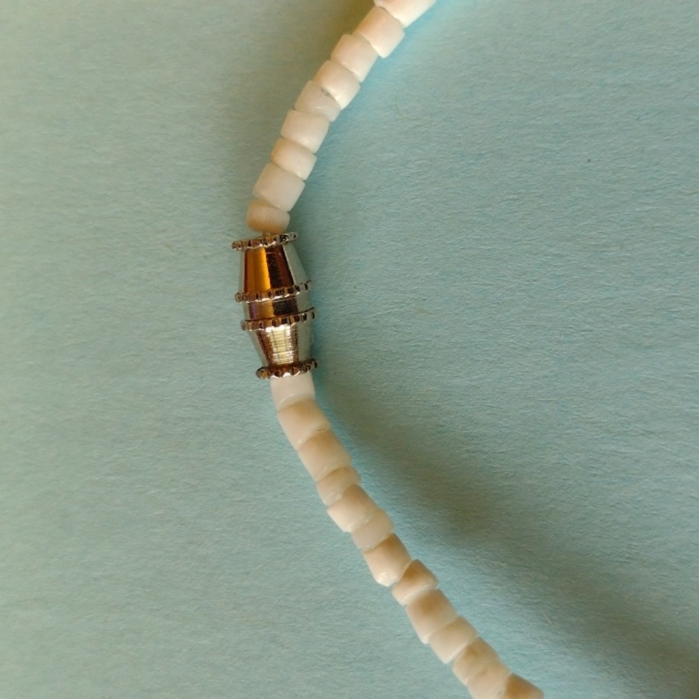 Lovely white with baby blue accents necklace and white w brown accents bracelet - Picture 7 of 12